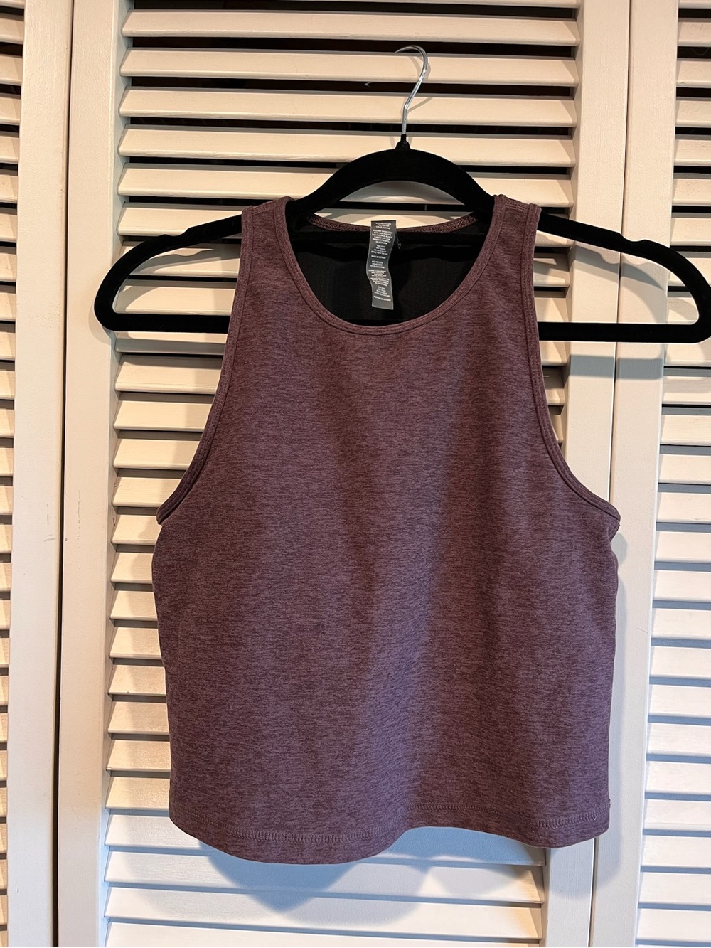Vuori Women's Sleeveless Crop Workout Tank Top - Plum Heather